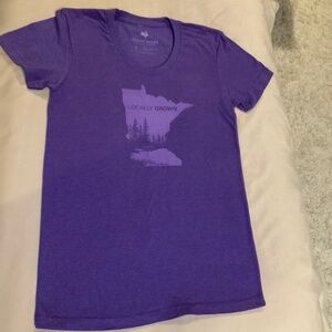 Locally Grown Purple L Short Sleeve T Shirt Minnesota Travel Outdoor Active